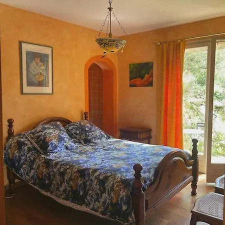 Grande Familiale Vue Pres De Palombaggia *